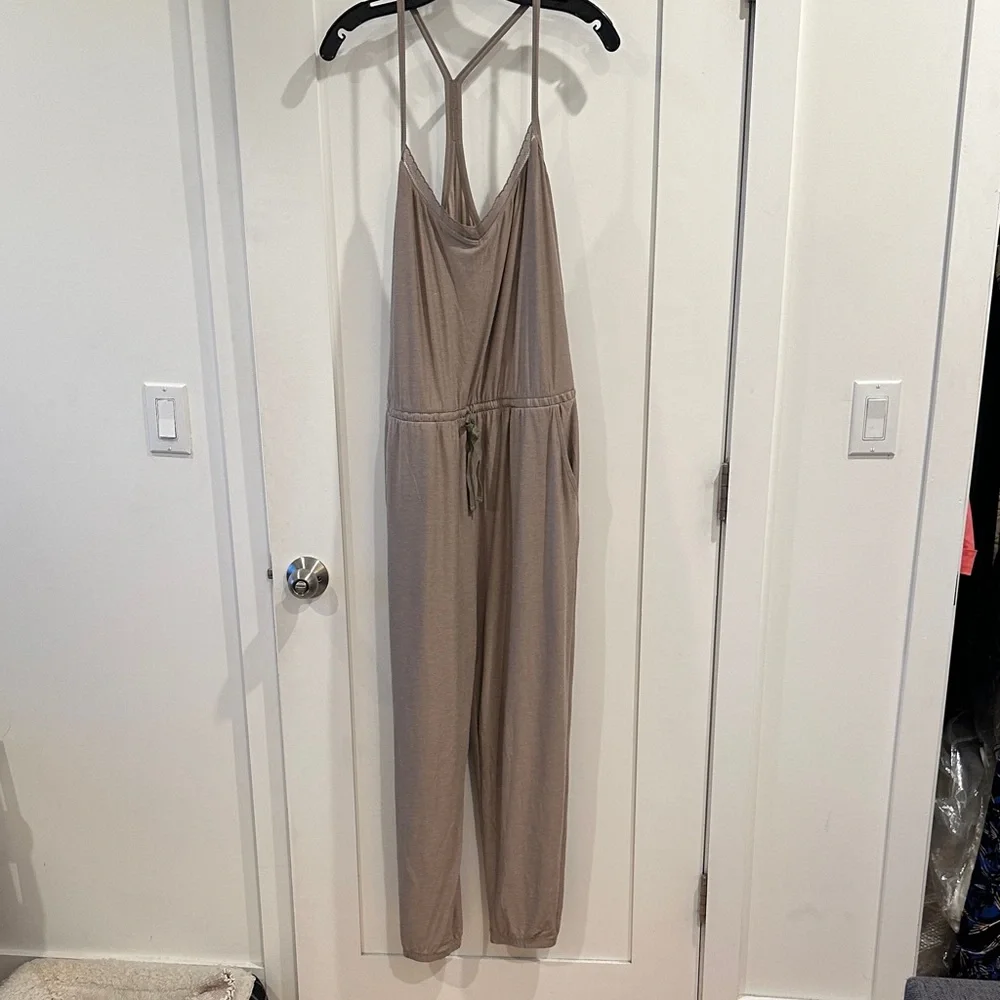 Beyond Yoga Women's Tan Jumpsuit - Picture 1 of 4